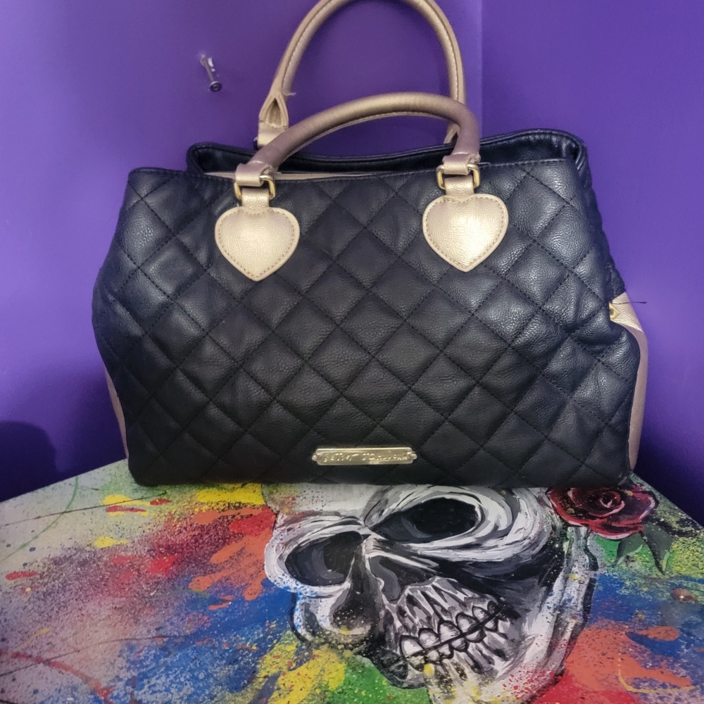 Quilted Handbag EUC